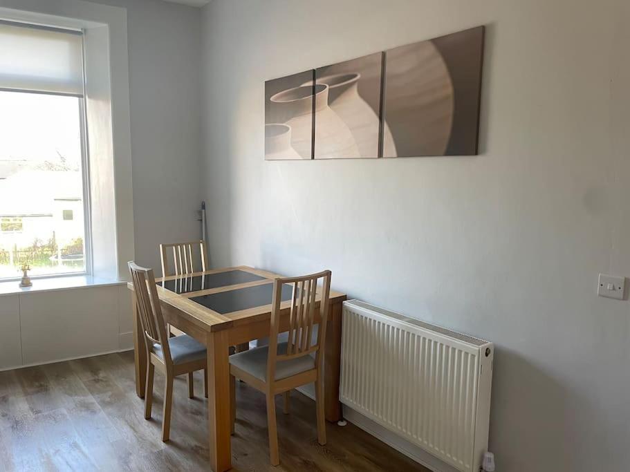 5 Minutes From Loch Lomond - Newly Renovated Ground Floor 1-Bed Flat Leilighet Bonhill Eksteriør bilde