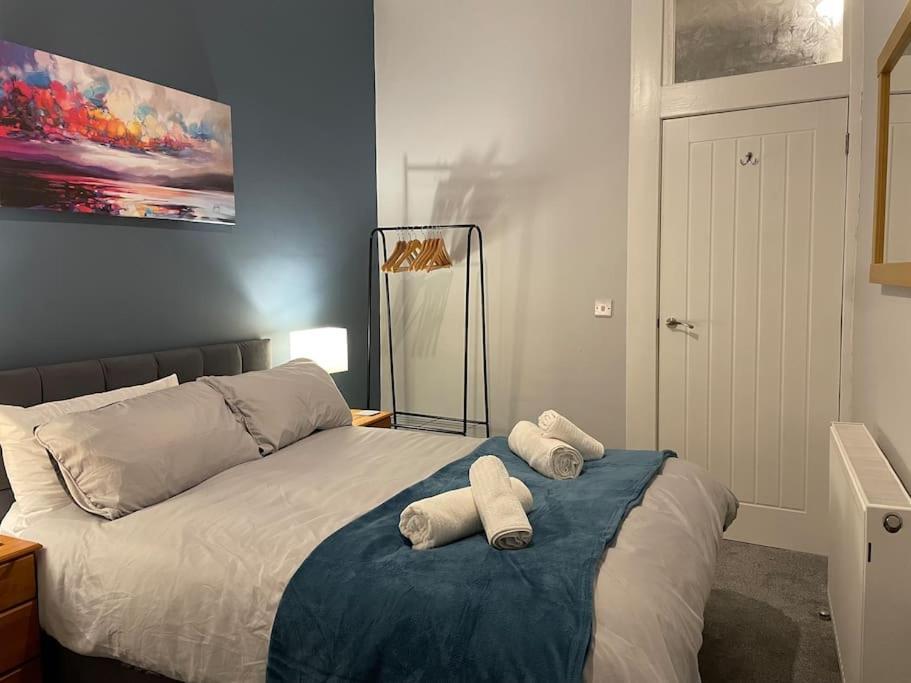 5 Minutes From Loch Lomond - Newly Renovated Ground Floor 1-Bed Flat Leilighet Bonhill Eksteriør bilde